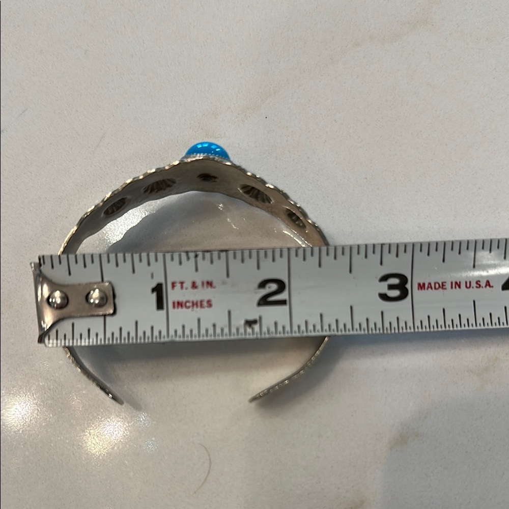 Cuff Bracelet Silver & Turquoise Colored Native Amer Etched Detail Adjustable - Picture 7 of 10